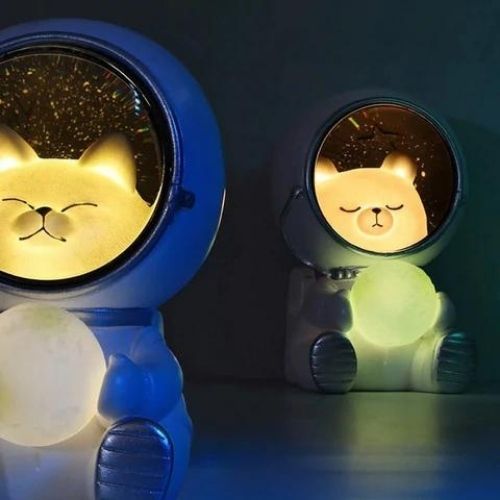 Galaxy Guardian – Astronaut Pet Night Light - 3 Styles